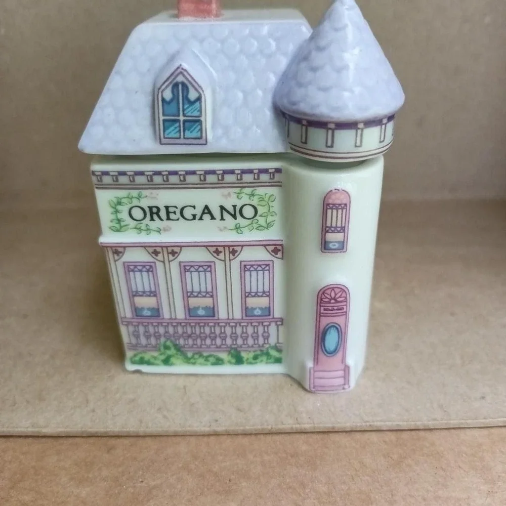 Vintage 1989, Lenox, spice village OREGANO house, spice jar, porcelain, cottage